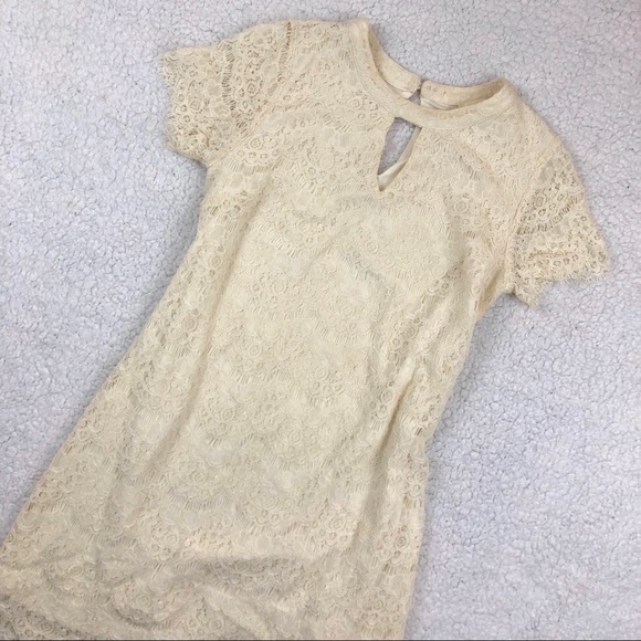 Sophia + Zeke Cream Eyelash Lace Fitted Dress - Picture 2 of 7